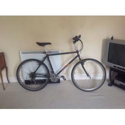 RETRO ORANGE MOUNTAIN BIKE