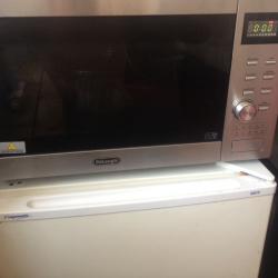 Delonghi microwave oven and grill