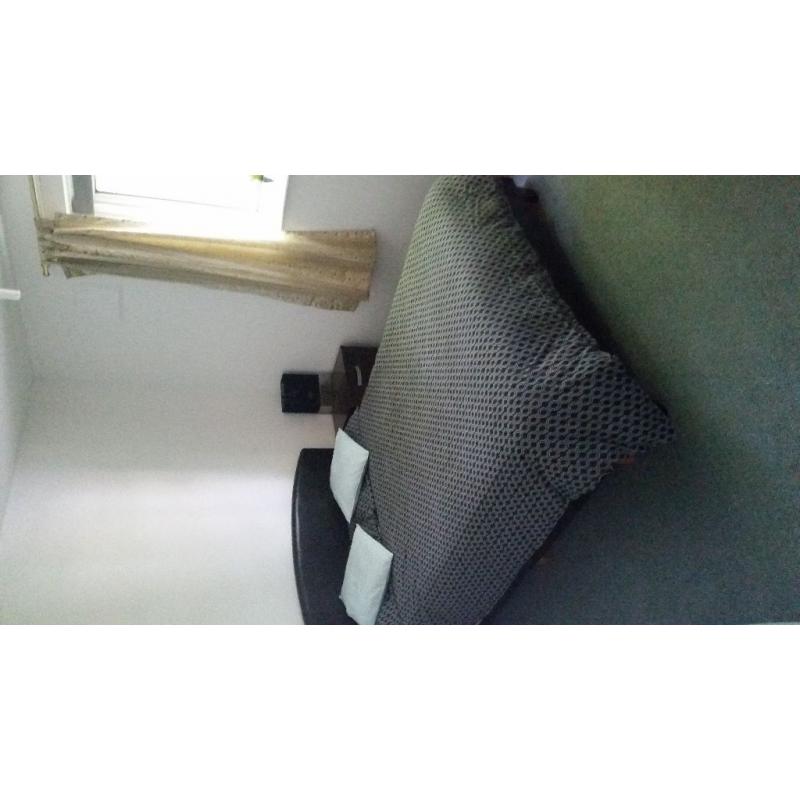Rent single room