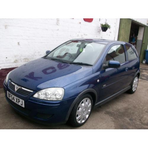20000 MILES SMALL AUTOMATIC VAUXHALL CORSA 1.2 DESIGN