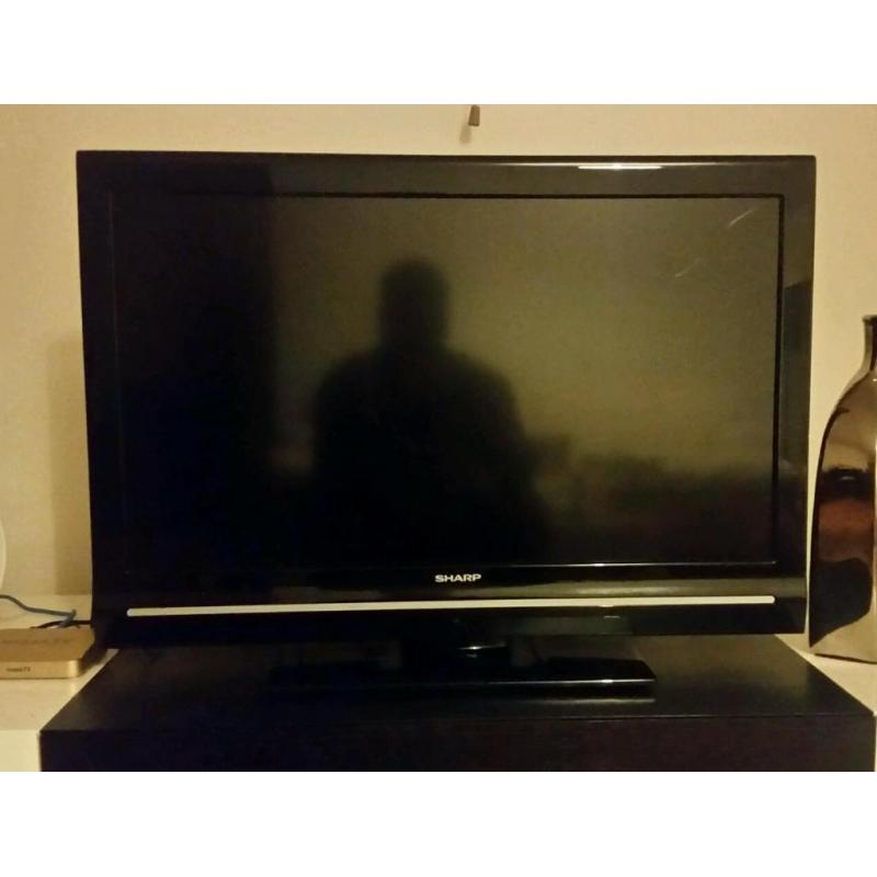 32 inch Samsung LCD TV in a very good condition