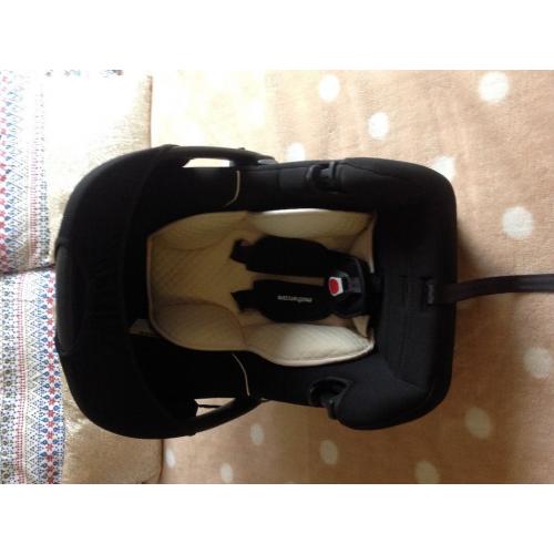 Mothercare Ziba newborn car seat