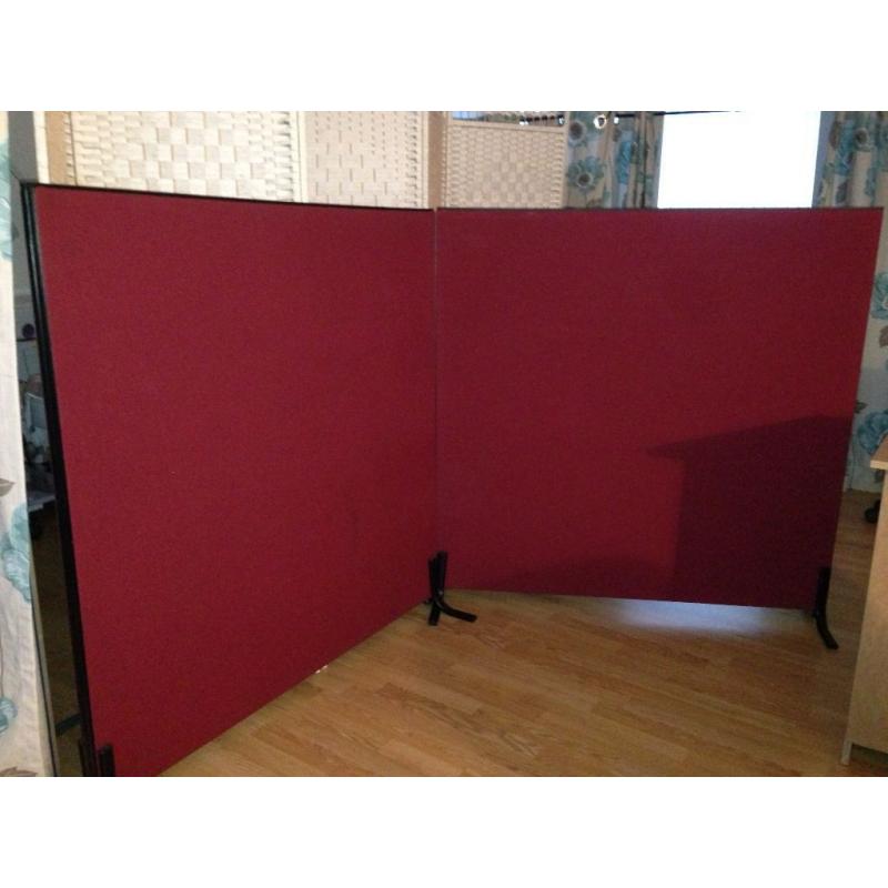2 office / divider screens Approx 4ft x 4ft