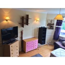 Spacious Single bedroom