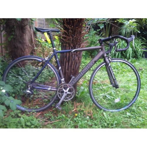 ROAD BIKE RACER CLAUD BUTLER ROUBAIX