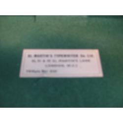 VINTAGE REMINGTON TYPE WRITER