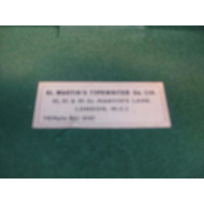 VINTAGE REMINGTON TYPE WRITER
