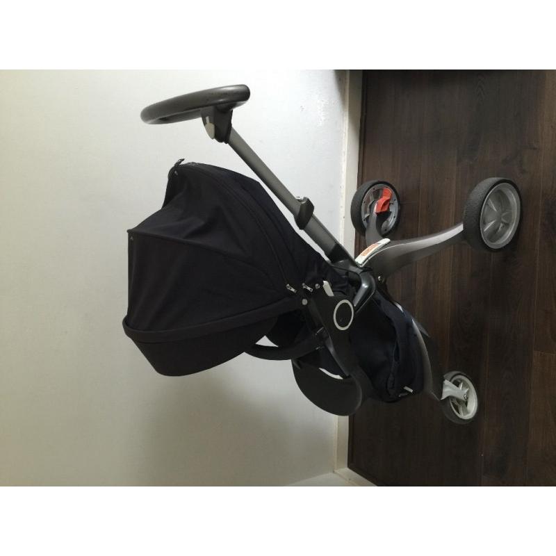 Stokke xplory v3 with car seat for sale