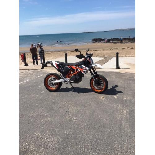 KTM 690smc supermoto