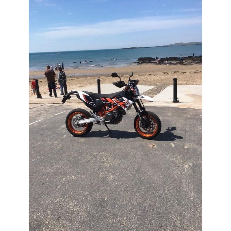 KTM 690smc supermoto