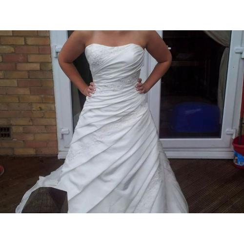 Ronald joyce wedding dress