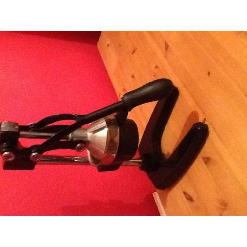Cast iron Juicer