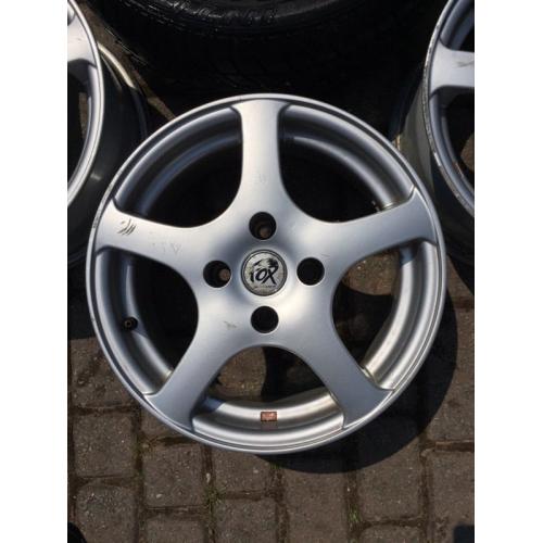 4 x Fox Alloy Wheels