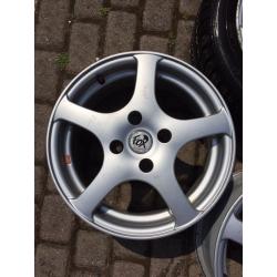 4 x Fox Alloy Wheels