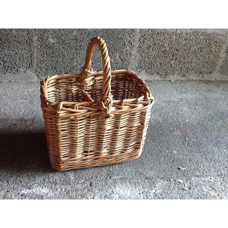Two bottle Wicker Wine Carrier