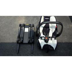 Recaro Young Profi Car Seat and ISOfix base