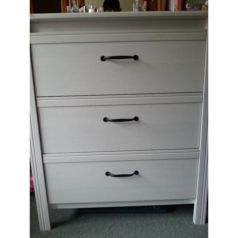 IKEA BRUSALI Chest of 3 drawers white with mirror codition is good but bottom of back side legs are