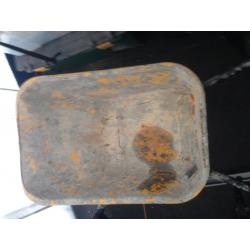Wheel barrow