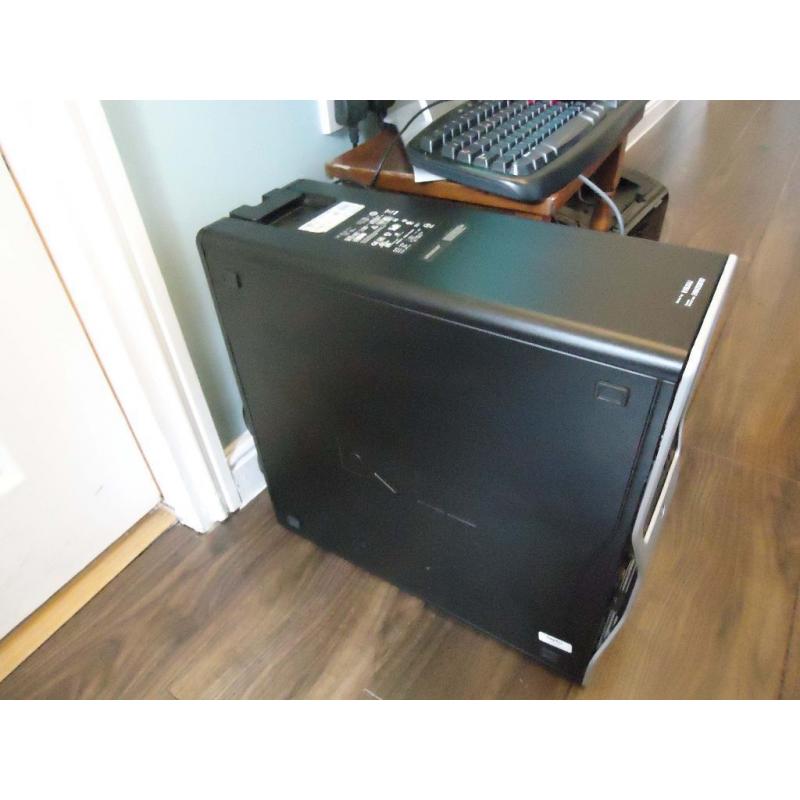 Dell Precision T3500 Xeon W3520 2.67GHz Quad 18GB RAM 1.5TB HDD 120GB SDD