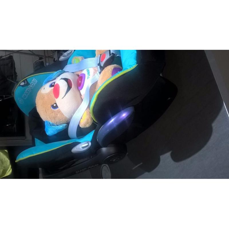 ? Maxi Cosi® Cabriofix Blue Green Aqua Colour/ Green Piping Baby Car Seat Group 0+ Infant Carrier