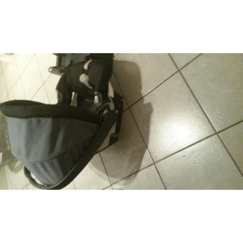 mamas and papas 03 sport car seat with base