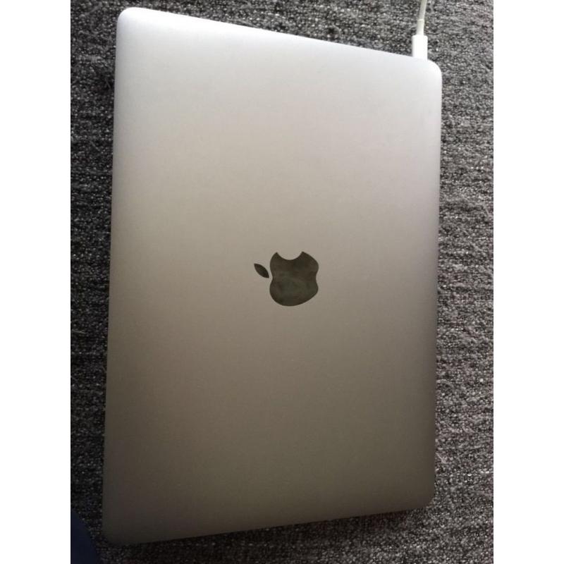 Late 2015 New MacBook 500 GB space grey for sale