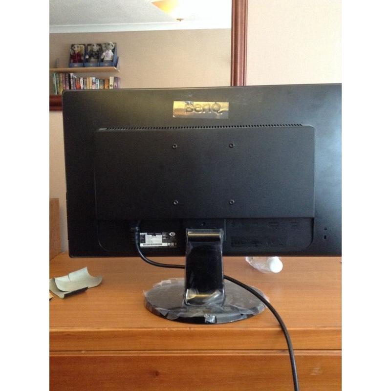 BENQ Monitor! 22in - HDMI. Mint Condition!