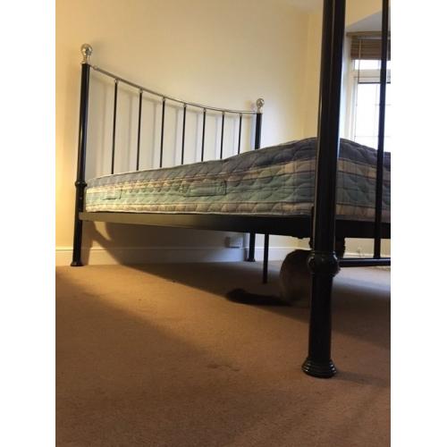 King size metal bed
