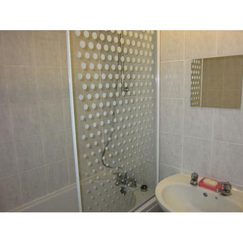 Large single room to rent near surrey quays