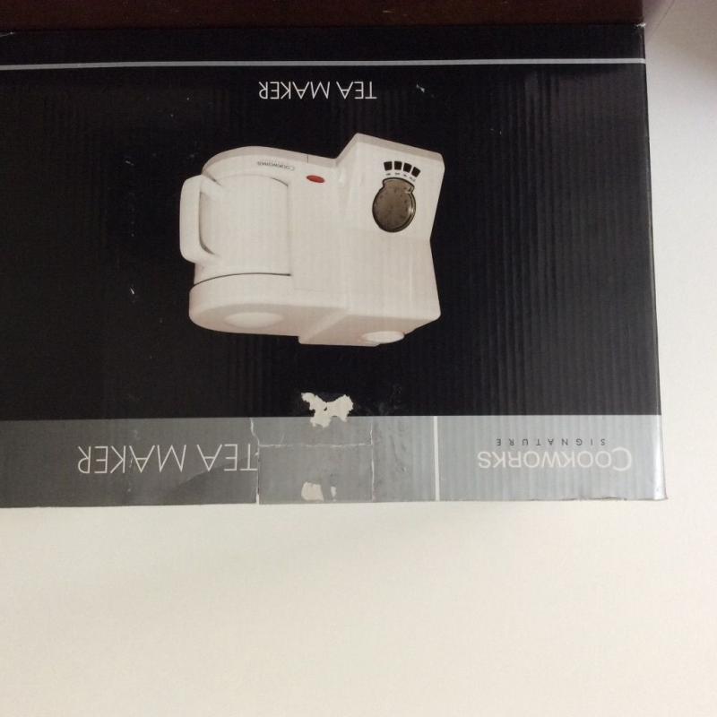 Clockworks Signature Electric Tea/Coffee Maker