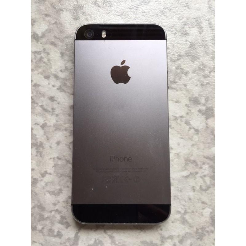 Apple iPhone 5S 16GB Black Cracked Screen Fully Working