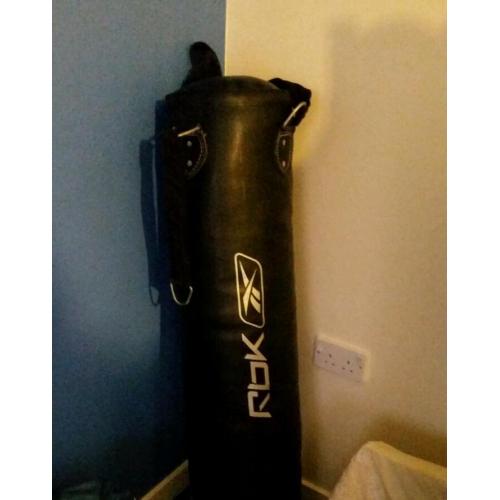 Rbk punshing bag