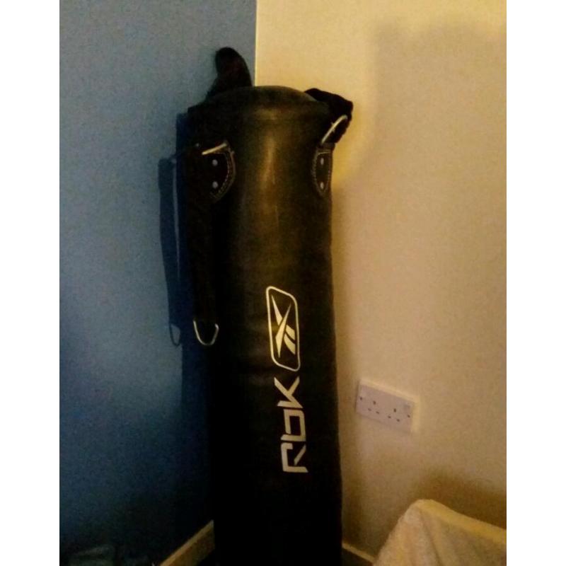 Rbk punshing bag