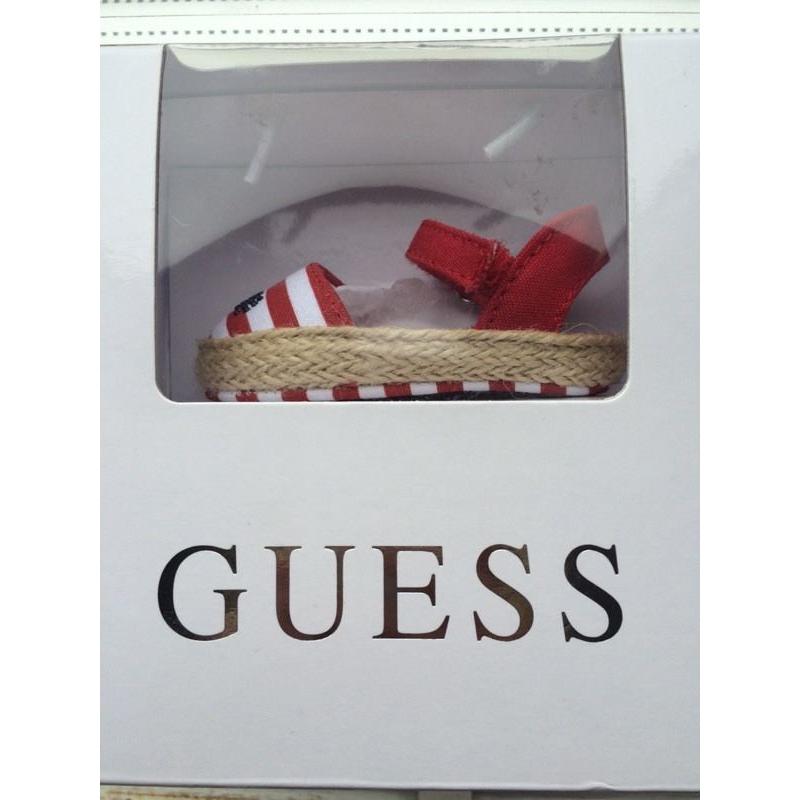 Guess baby sandels