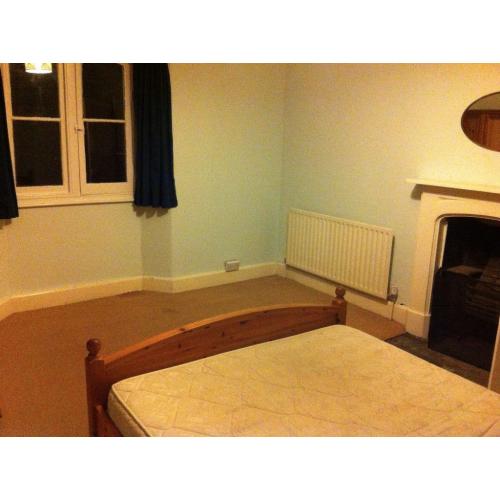 Double room in Totterdown