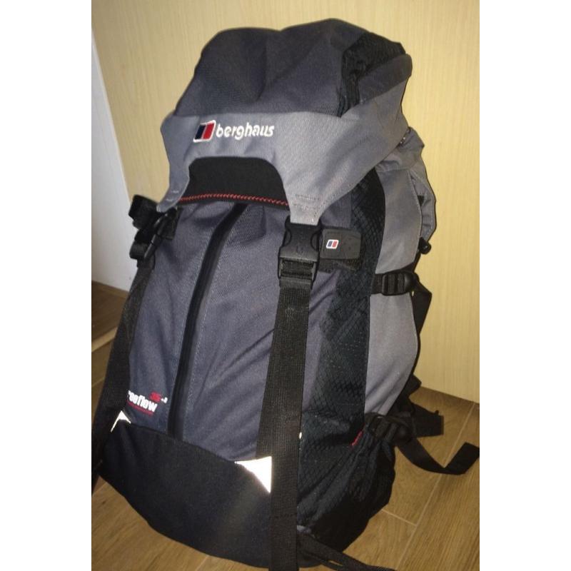 LIKE NEW, USED ONCE Berghaus Freeflow 35+8 (43L) Rucksack Backpack Carry-On luggage