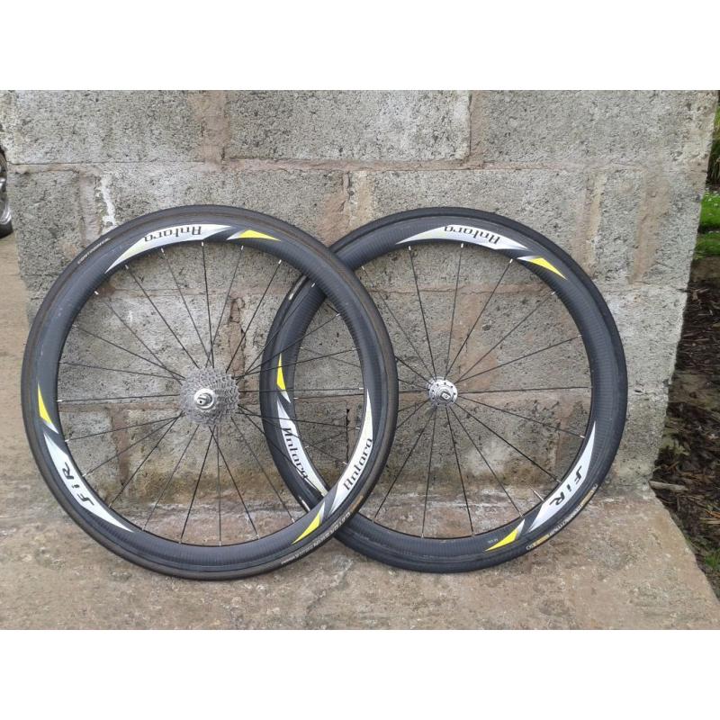 BICYCLE CARBON RACING WHEELS . . FiR. Made in Italy . Dura Ace hubs . Conti Tubs . Bladed spokes .