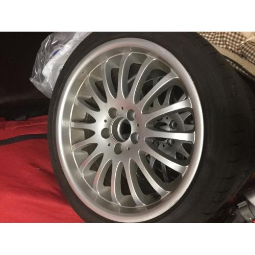 4 alloy wheels with tyres