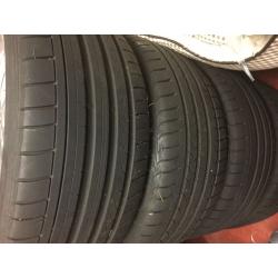 4 alloy wheels with tyres