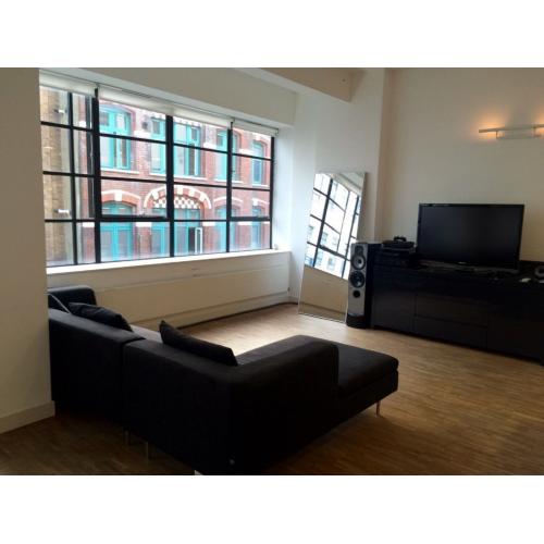 Double Bedroom in Huge Clerkenwell Apartment