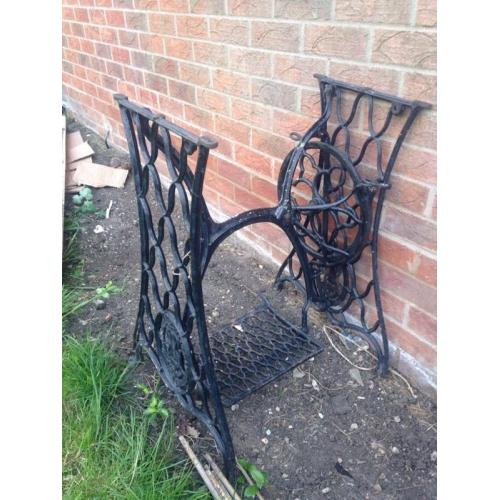 CAST IRON SEWING MACHINE BASE