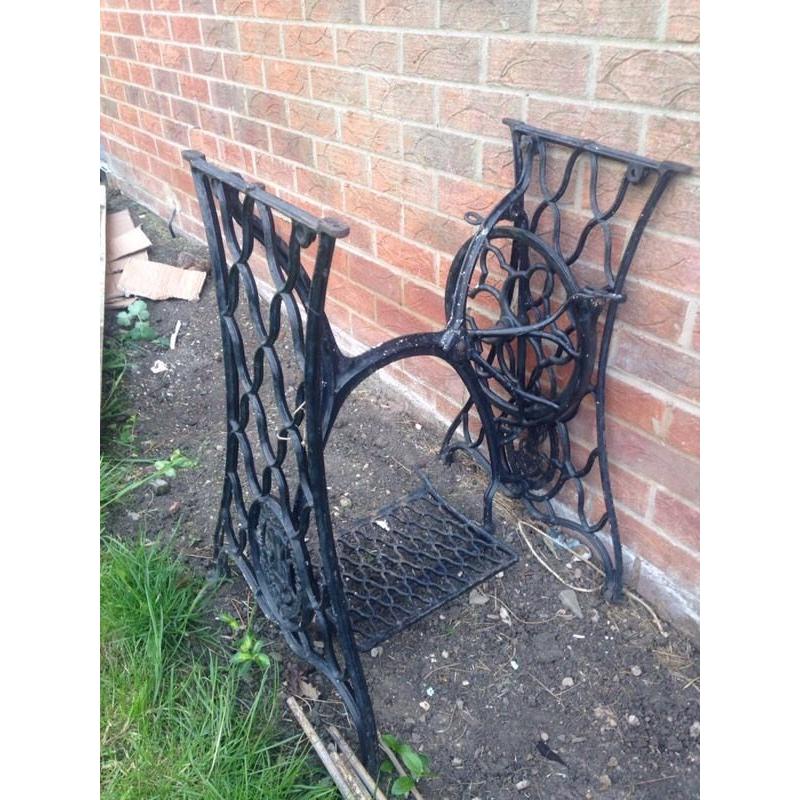 CAST IRON SEWING MACHINE BASE