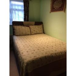 Double room to let