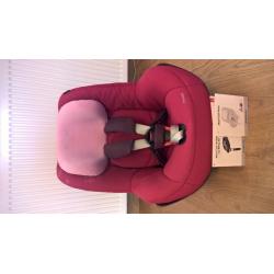 Used ISOFIX Maxi-Cosi Pearl Car Seat in very good condition