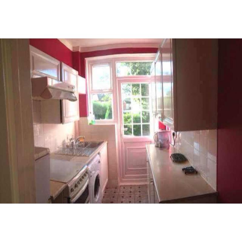double room to let in a quiet house, for girls only.'@.@