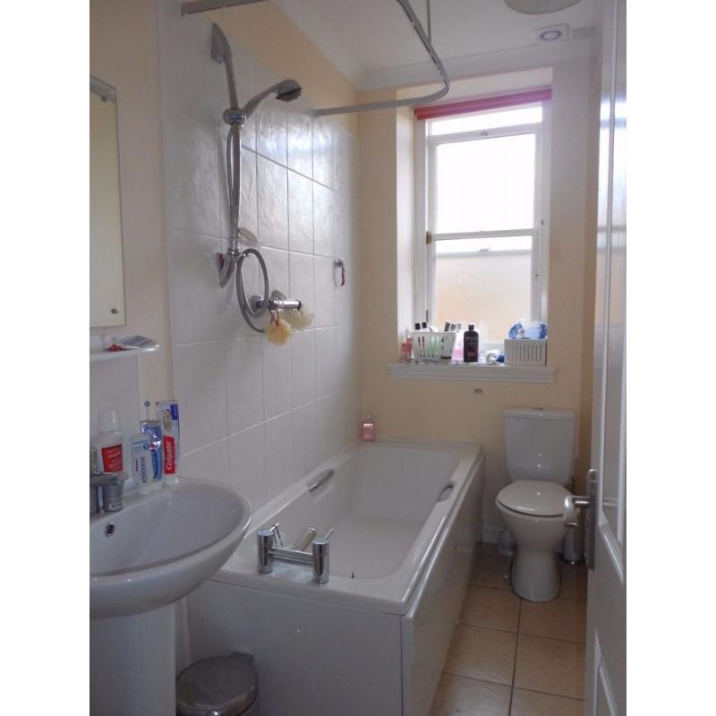 Lovely double room in in a wonderful big house