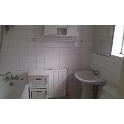 COSY ROOM IN A QUIET HOUSE MINS TO TOOTING BROADWAY STATION
