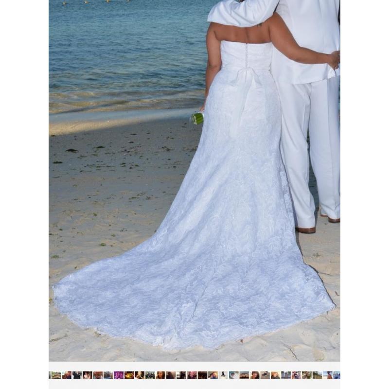Lace wedding dress, Blue by enzoani (Dillon)