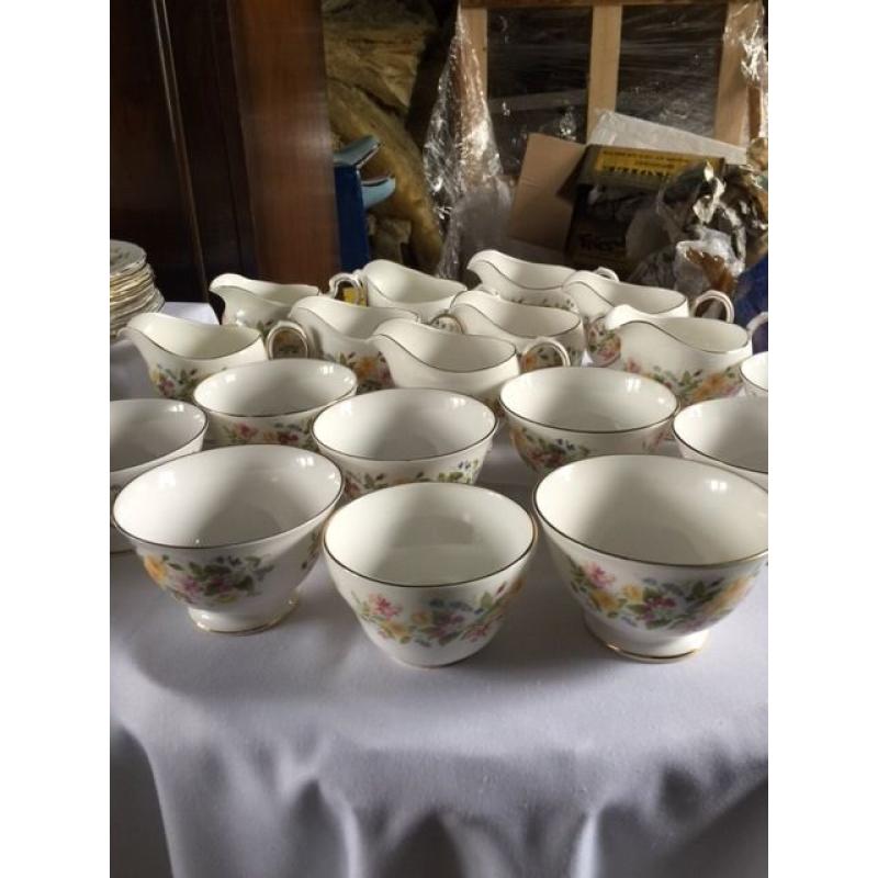 232 piece colclough hedgerow bone china