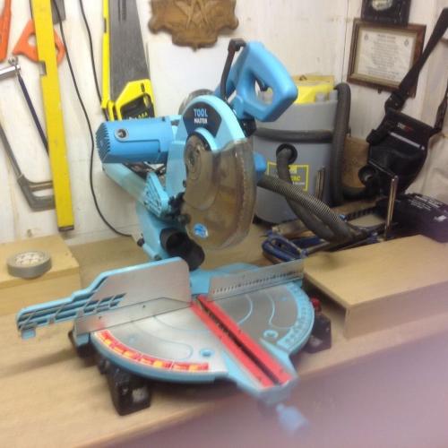 Sliding Circular mitre saw